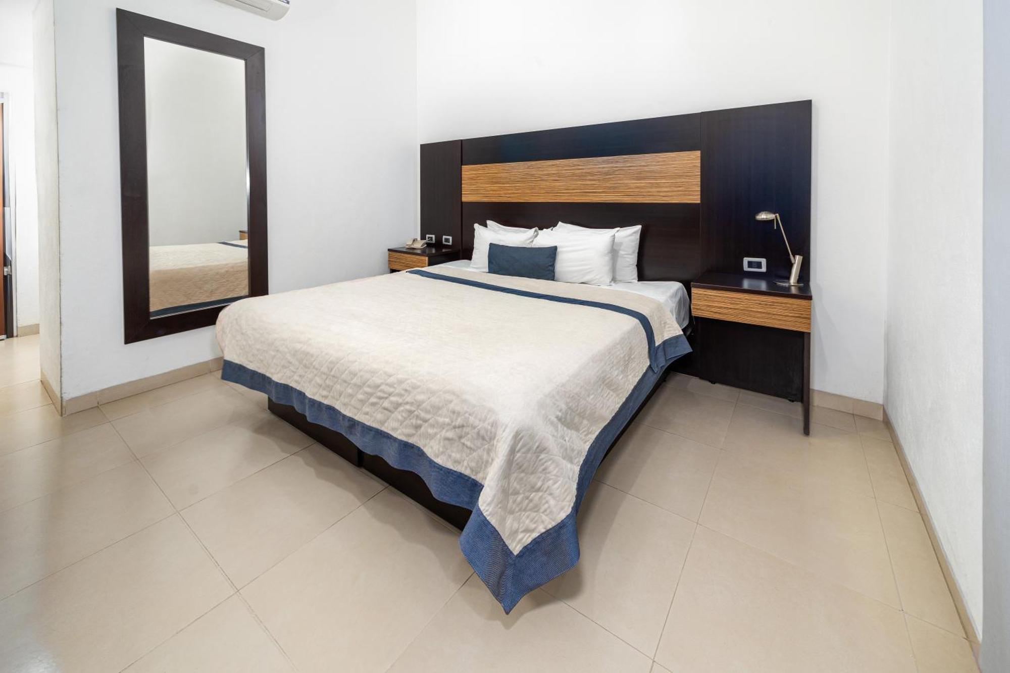 Hotel Mexico Plaza Silao Aeropuerto Dış mekan fotoğraf